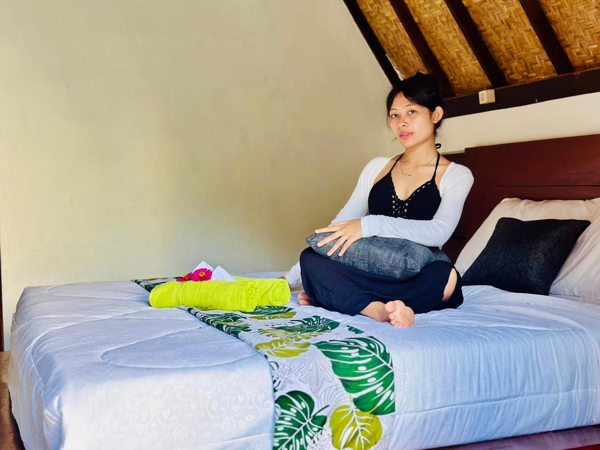 Ampik Batur With Private Hot Springs Bed & Breakfast Kubupenlokan Ngoại thất bức ảnh