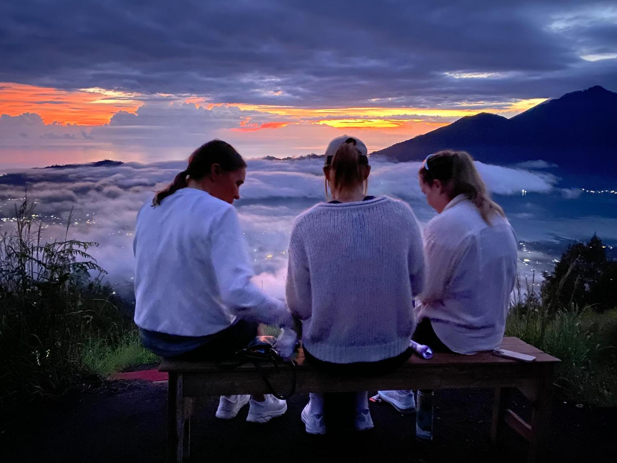 Ampik Batur With Private Hot Springs Bed & Breakfast Kubupenlokan Ngoại thất bức ảnh